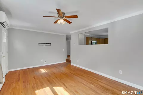Living - 10 Highland Dr, Clinton, CT 06413 photo 5 of 6