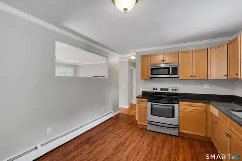 Kitchen - 10 Highland Dr, Clinton, CT 06413 photo 3 of 4