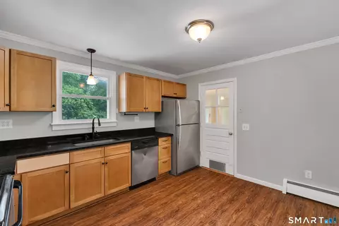 Kitchen - 10 Highland Dr, Clinton, CT 06413 photo 4 of 4
