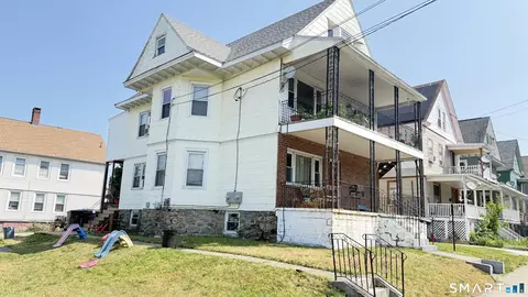 57 Garfield Ave, New London, CT 06320