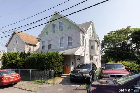 147 Locust St, Waterbury, CT 06704