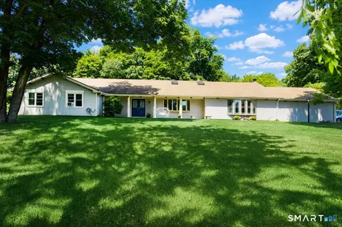 11 Lily Ln, Shelton, CT 06484