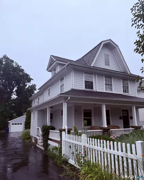 32 1st St, Norwalk, CT 06855