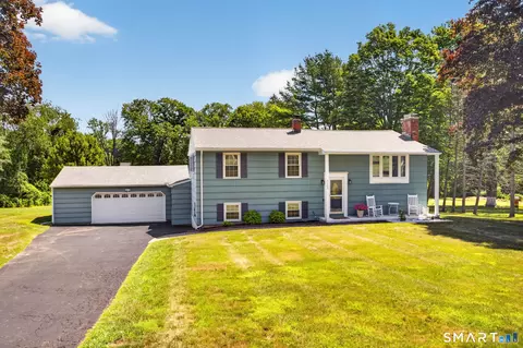 103 Village St, Northford, CT 06472