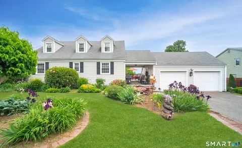 Exterior - 798 Wells Rd, Wethersfield, CT 06109 photo 3 of 6
