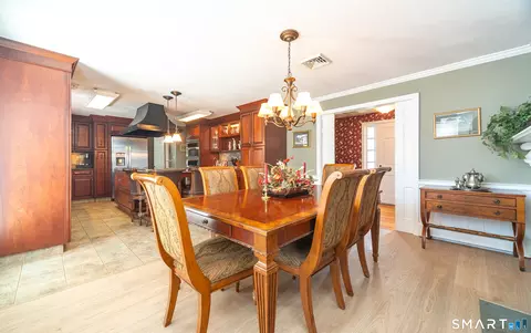 Dining - 798 Wells Rd, Wethersfield, CT 06109 photo 1 of 3