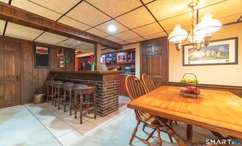Dining - 798 Wells Rd, Wethersfield, CT 06109 photo 3 of 3