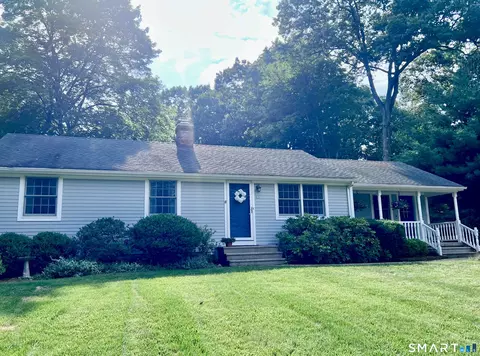 45 Knollwood Rd, Farmington, CT 06032