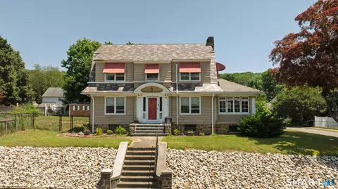 5 Hillcrest Ave, Naugatuck, CT 06770
