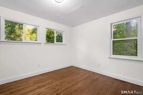 Bedroom - 18 Happy Acres Rd, Clinton, CT 06413 photo 3 of 5