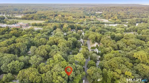 View/Area - 18 Happy Acres Rd, Clinton, CT 06413 photo 2 of 2