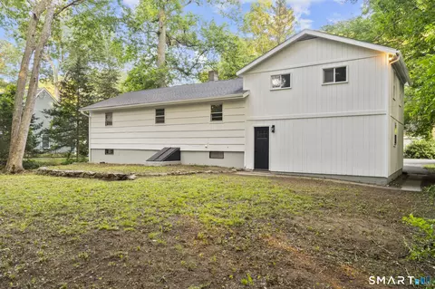 Exterior - 18 Happy Acres Rd, Clinton, CT 06413 photo 3 of 4