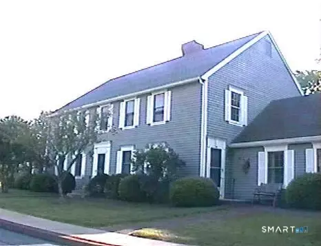 56 Willow Green Ln #56, Glastonbury, CT 06033