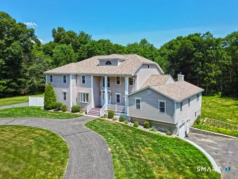 3 Still Rd, Oxford, CT 06478