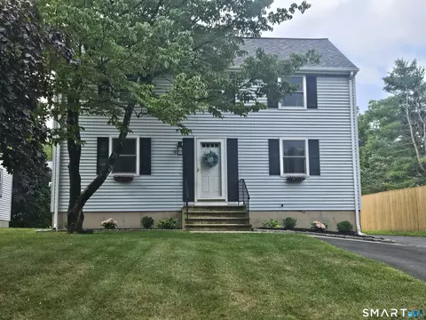 42 Makara St, Plymouth, CT 06786