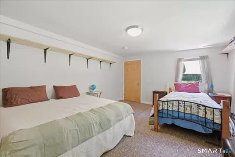Bedroom - 15 Mitchell Dr, Niantic, CT 06357 photo 3 of 4
