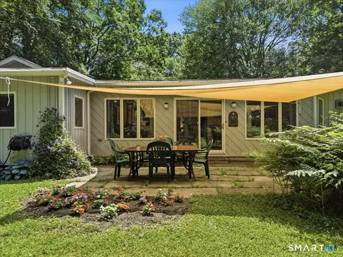 Exterior - 15 Mitchell Dr, Niantic, CT 06357 photo 4 of 6