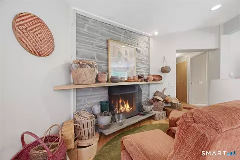 Living - 15 Mitchell Dr, Niantic, CT 06357 photo 3 of 5