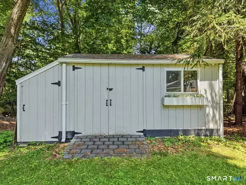 Exterior - 15 Mitchell Dr, Niantic, CT 06357 photo 6 of 6