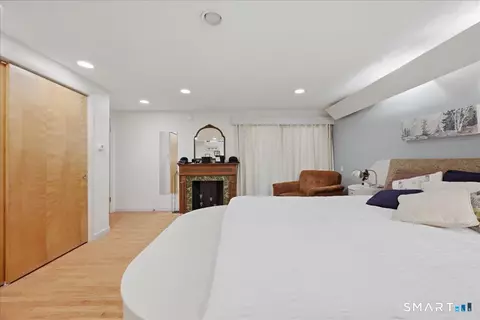 Bedroom - 15 Mitchell Dr, Niantic, CT 06357 photo 2 of 4