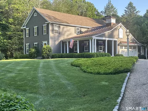 46 Grassy Hill Rd, Woodbury, CT 06798