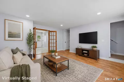 1 Union Ave #11, Danbury, CT 06810