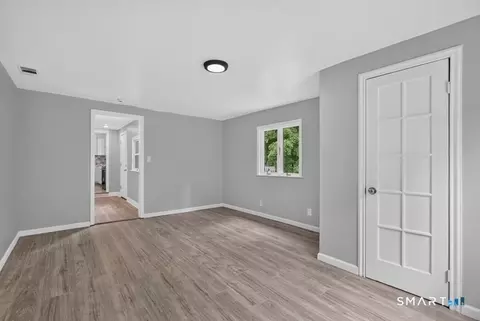 Entry Way - 152 Summit Rd, Prospect, CT 06712 photo 8 of 11