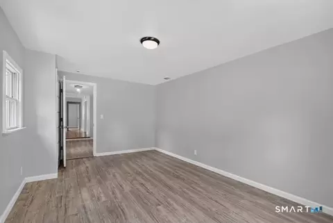 Entry Way - 152 Summit Rd, Prospect, CT 06712 photo 5 of 11