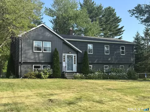 11 Ark Rd, Branford, CT 06405