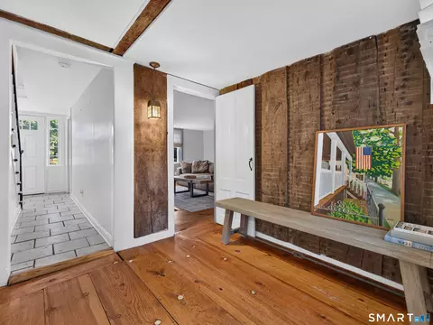 Entry Way - 397 Colonel Ledyard Hwy, Ledyard, CT 06339 photo 4 of 6