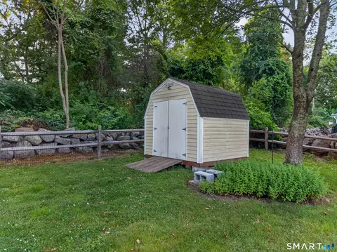 Exterior - 397 Colonel Ledyard Hwy, Ledyard, CT 06339 photo 5 of 6