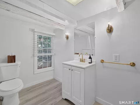 Bath - 397 Colonel Ledyard Hwy, Ledyard, CT 06339 photo 3 of 3