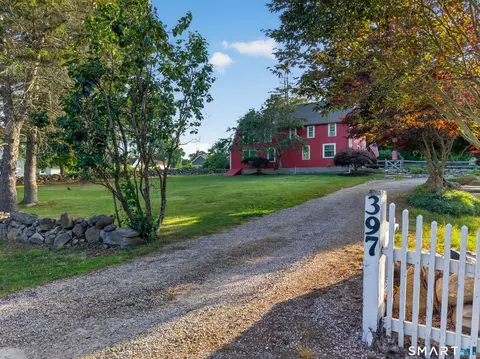 Exterior - 397 Colonel Ledyard Hwy, Ledyard, CT 06339 photo 2 of 6
