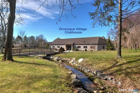 372 Piute Ln #B, Stratford, CT 06614