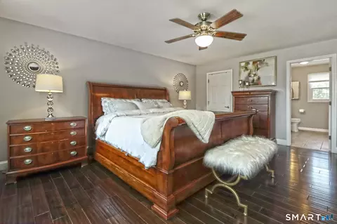 Bedroom - 36 Devonshire Ln, Madison, CT 06443 photo 7 of 8