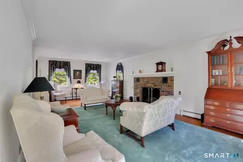 1 E Gate Rd, Danbury, CT 06811 photo 17