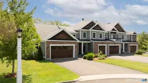 21 Yorkshire Ct #21, Farmington, CT 06032