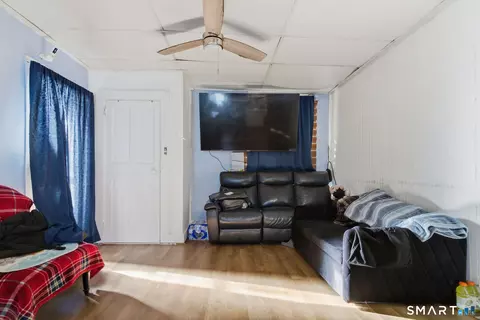 11-13 Putnam Rd, Plainfield, CT 06241 photo 9