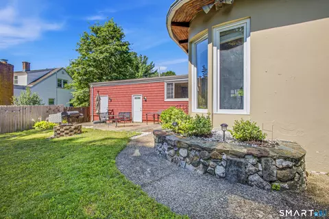 Exterior - 65 Sidehill Rd, Hamden, CT 06517 photo 5 of 9
