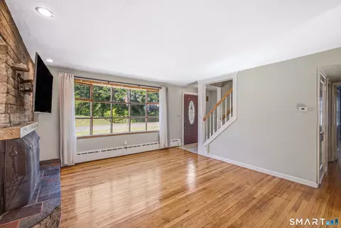 Living - 65 Sidehill Rd, Hamden, CT 06517 photo 4 of 5