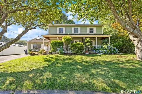 83 Lindy St, Milford, CT 06460