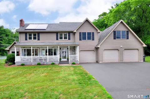 5 Field Dr, Ellington, CT 06029