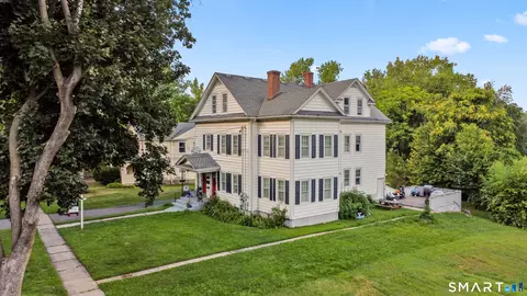 480-482 Hartford Ave, Wethersfield, CT 06109