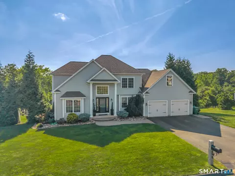 132 Debbie Dr, Meriden, CT 06451