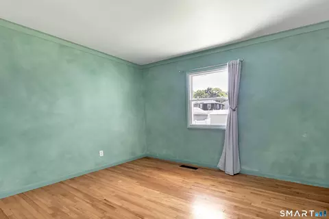 Bedroom - 105 Sunset Dr, Derby, CT 06418 photo 1 of 4