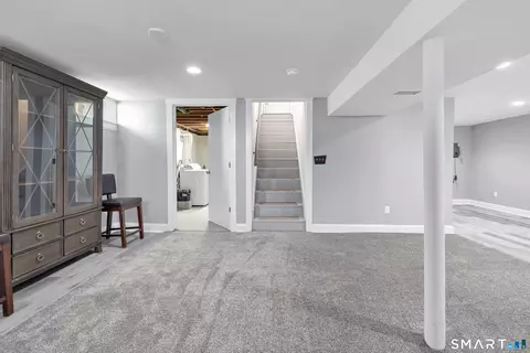 Entry Way - 105 Sunset Dr, Derby, CT 06418 photo 3 of 3
