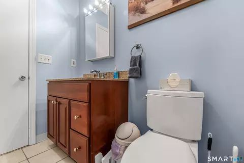 Bath - 703 Golf Dr #703, East Haven, CT 06512 photo 2 of 4