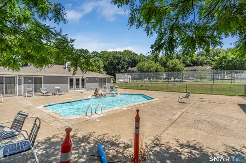 Exterior - 703 Golf Dr #703, East Haven, CT 06512 photo 12 of 12