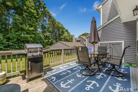 Exterior - 703 Golf Dr #703, East Haven, CT 06512 photo 9 of 12