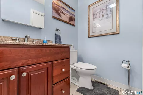 Bath - 703 Golf Dr #703, East Haven, CT 06512 photo 1 of 4
